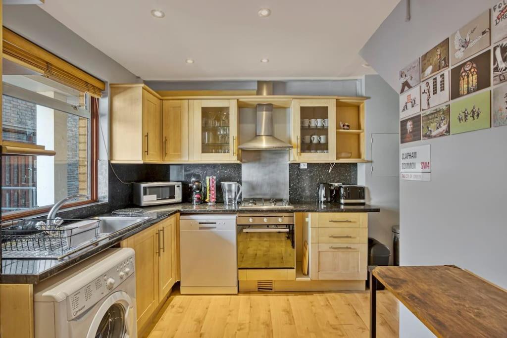 Lovely 3-Bed Clapham Common 伦敦 外观 照片